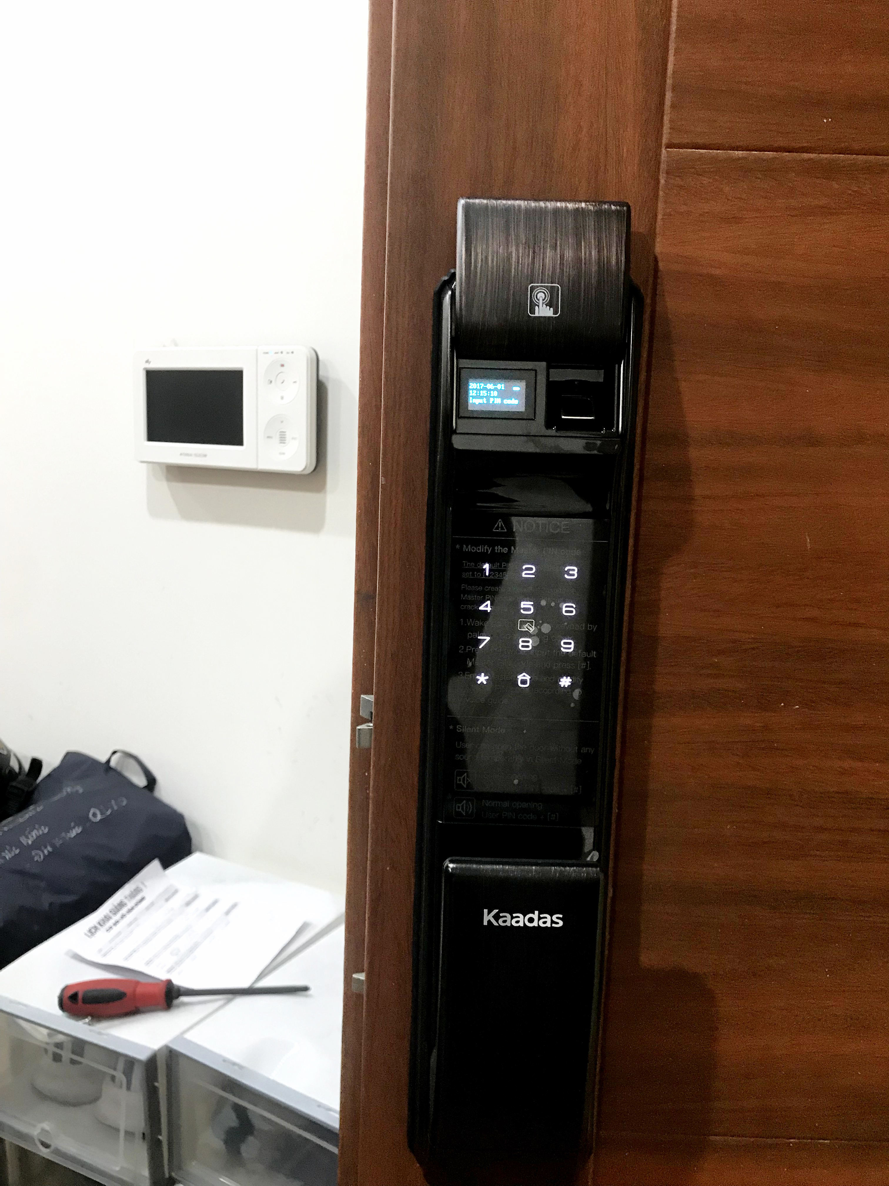 khóa cửa sắt thông minh kaadas k7-24