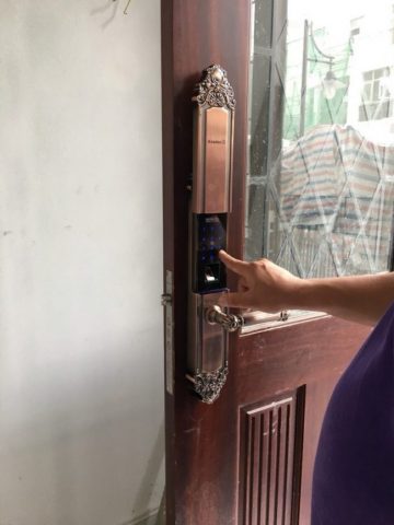 khóa từ vân tay