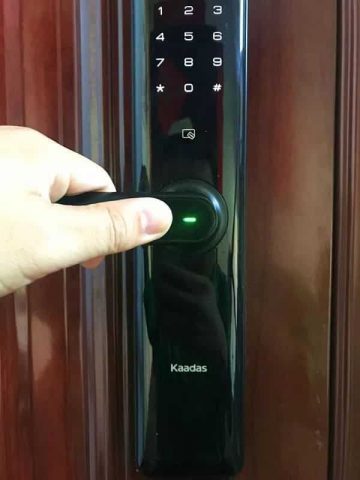 bộ khóa cửa điện tử