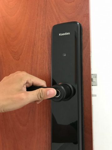 mua khóa vân tay ở đâu