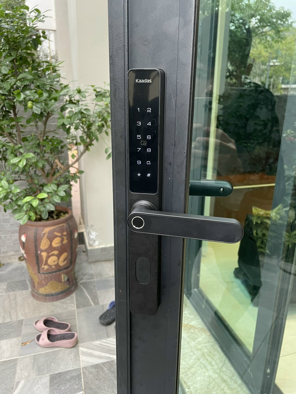 Khóa từ cửa sắt kaadas s10-5w - thực tế 1