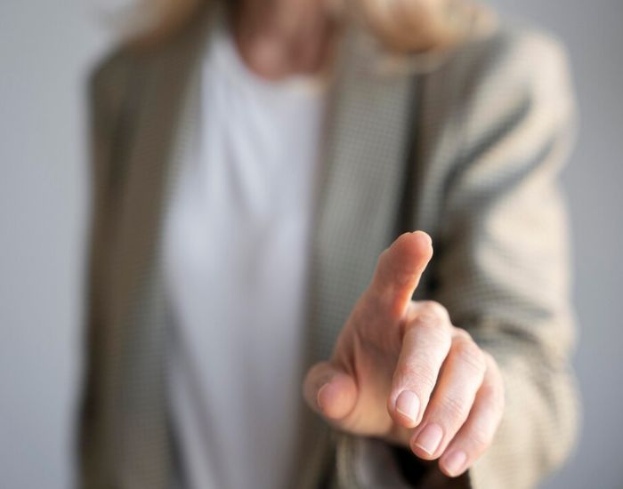 Công nghệ cảm ứng điện dung trên khóa cửa điện tử 2