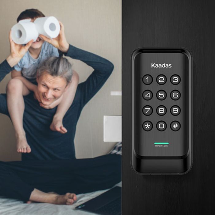 Nhà có trẻ nhỏ nên dùng khóa cửa thông minh nào an toàn 2