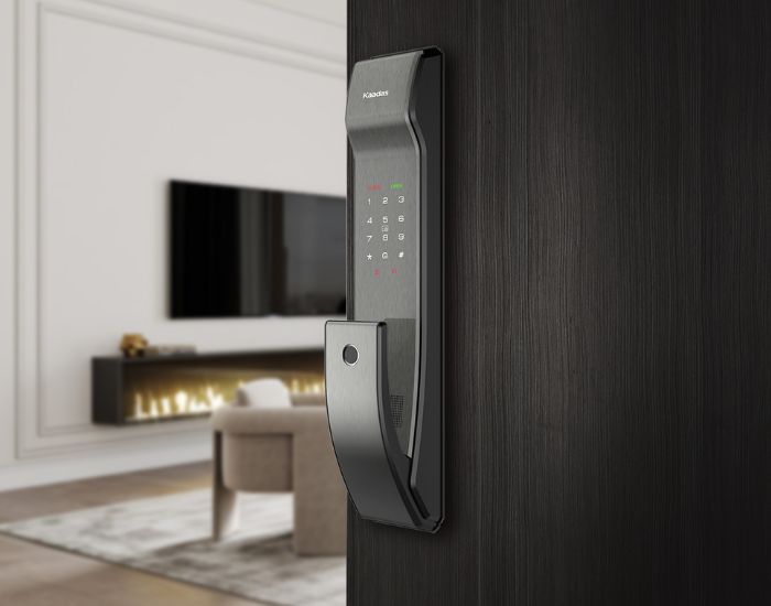 Lắp đặt khóa cửa điện tử tại Quảng Bình 1