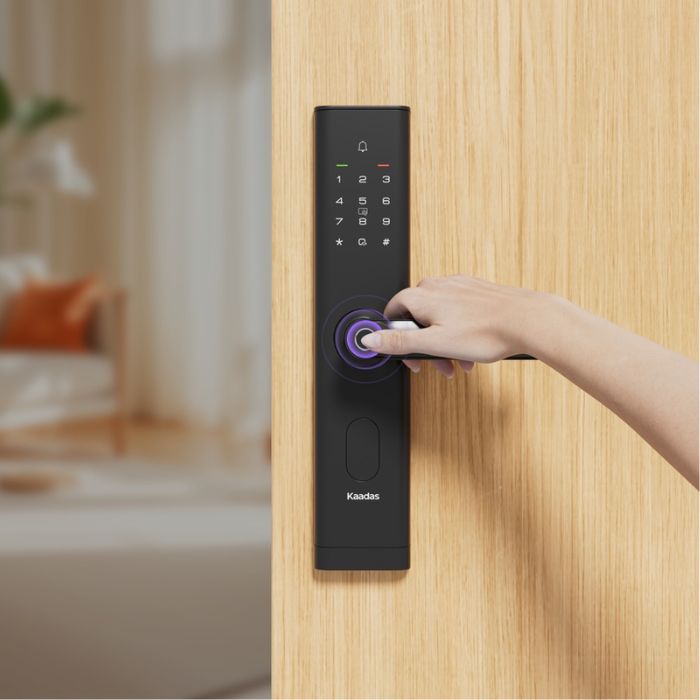 khóa cửa điện tử 3