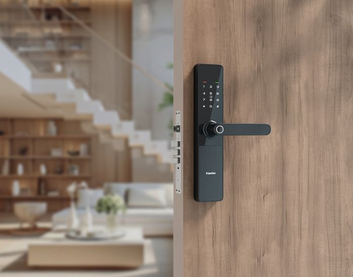 khóa cửa vân tay thẻ từ 7