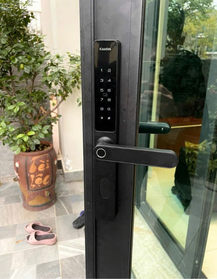 ổ khóa vân tay chống nước 6