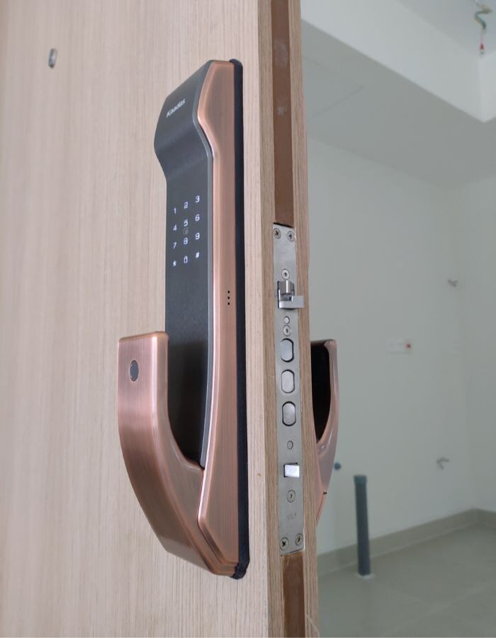 khóa cửa điện tử loại nào tốt 6