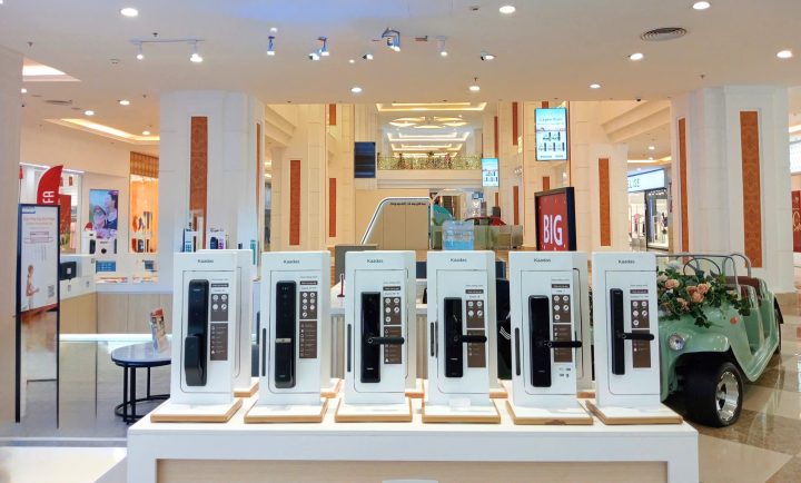 mua-khoa-van-tay-cua-kinh