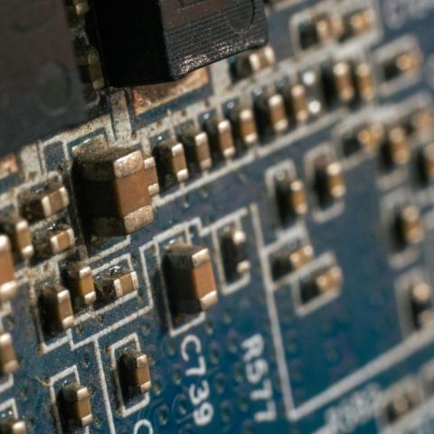 pin khóa cửa thông minh 6