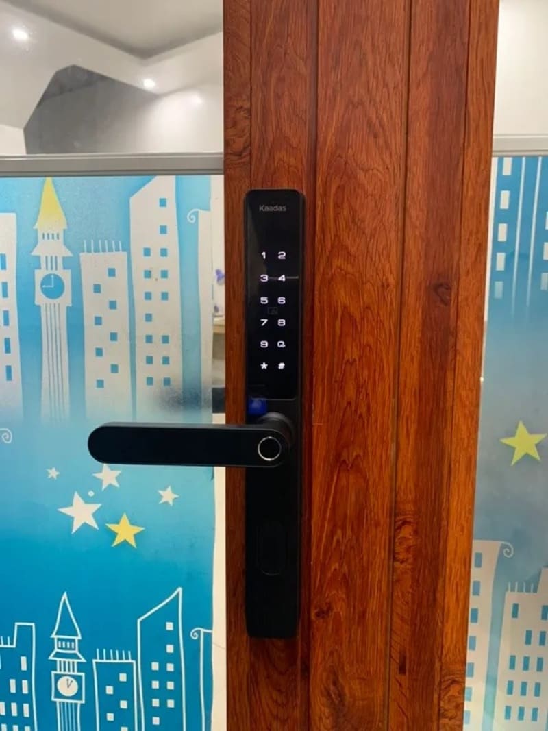 Khóa thông minh vân tay Kaadas S10-5W lắp trên đố cửa hẹp